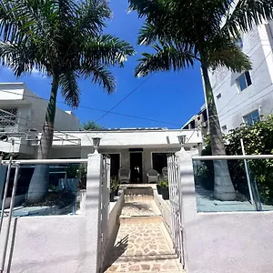 Airport Bed & Breakfast Cartagena